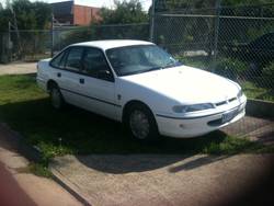 1995 Whilte Holden VS Sedan 1